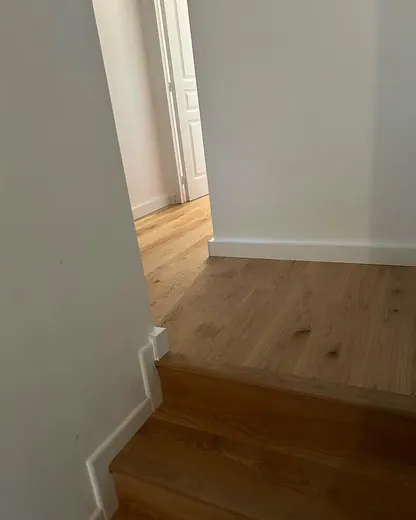 Parquet chêne collé et habillage d’escalier — photo 4