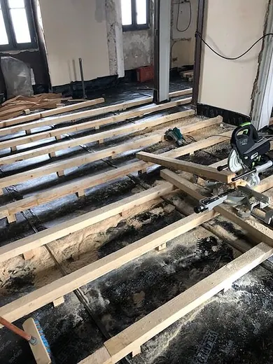 Préparation avant pose parquet collé sur OSB — photo 1